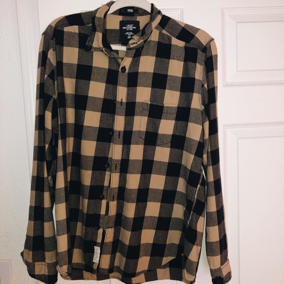 super cute fall flannel 🍂 - Picture 1 of 2